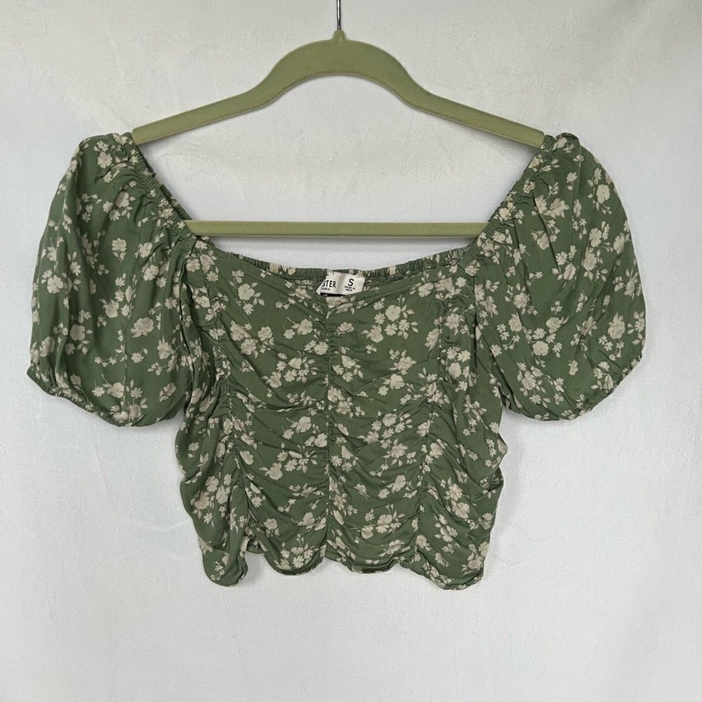 Hollister Cropped Top Puff Sleeve Green Floral Size S